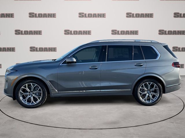 2026 BMW X7 — side profile view