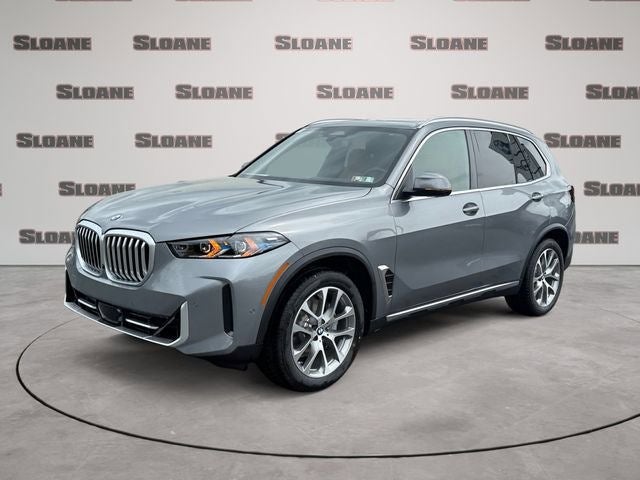 2026 BMW X5 xDrive40i in Gray — front three-quarter view